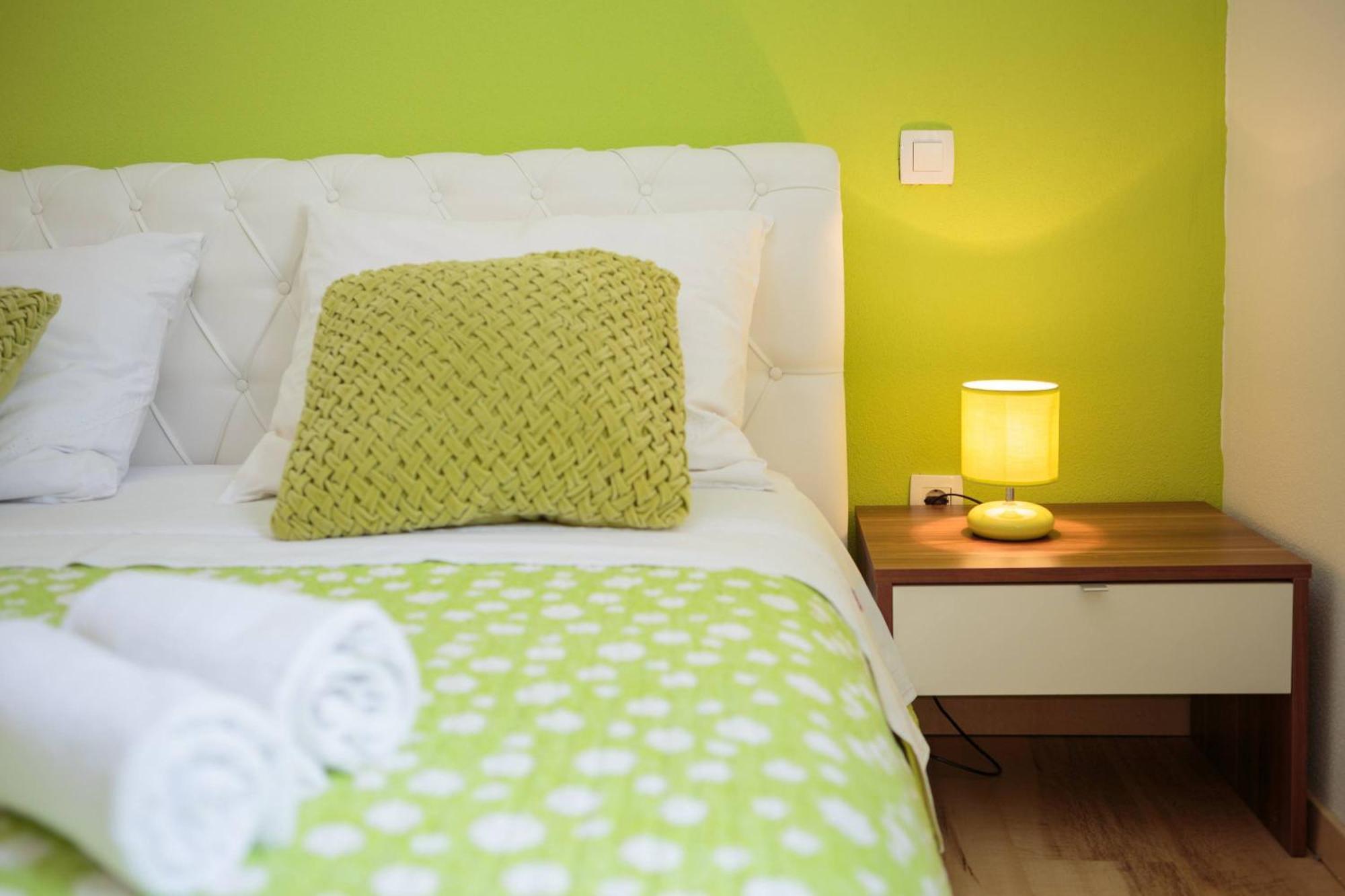 Pavao Apartments Vrboska Zimmer foto